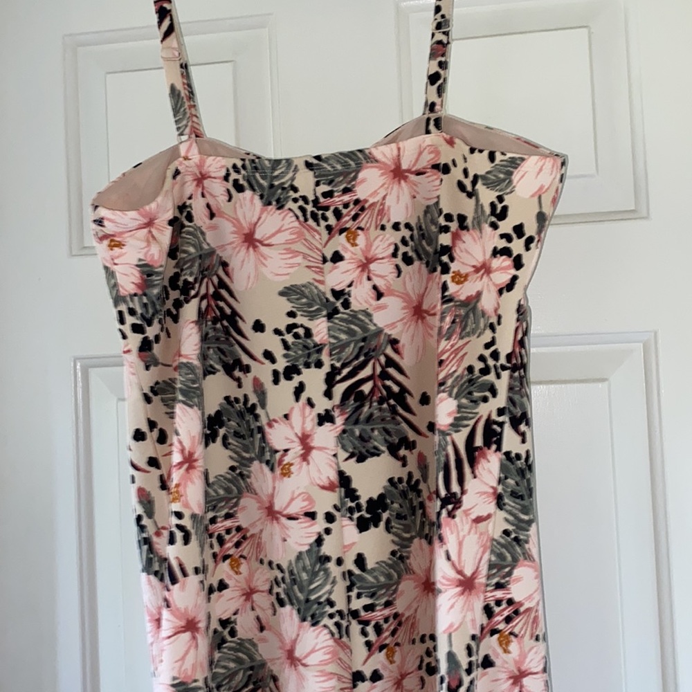 Small strap midi dress - Picture 3 of 3